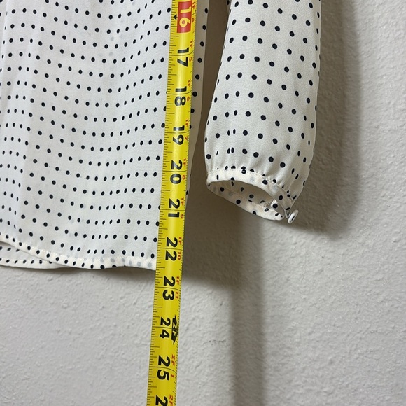 J. Crew Ruffle Front Long Sleeve Polka Dot Blouse Off White Black size 00 - Picture 6 of 7